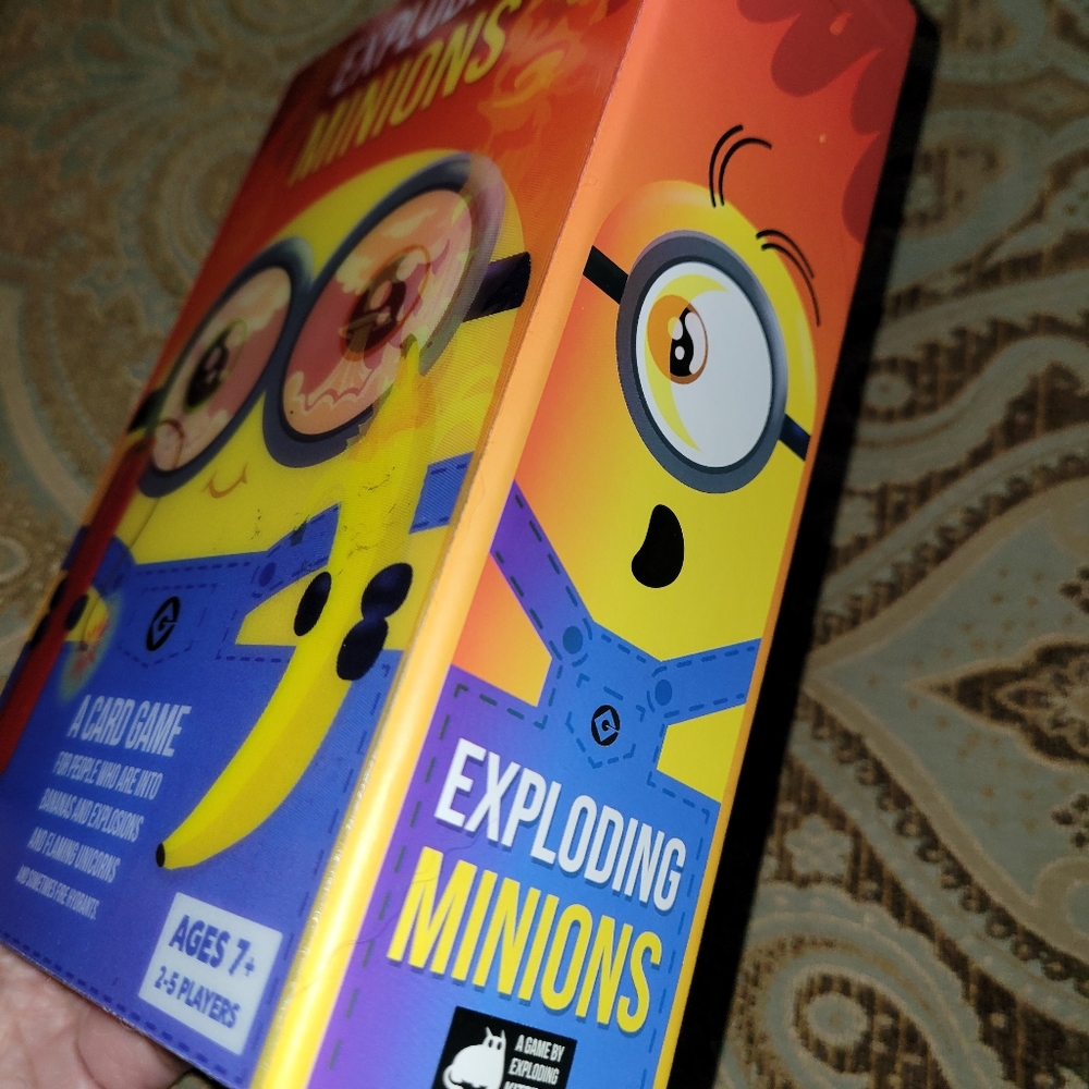Exploding Menions Card Game Ages 7+ - Picture 2 of 6